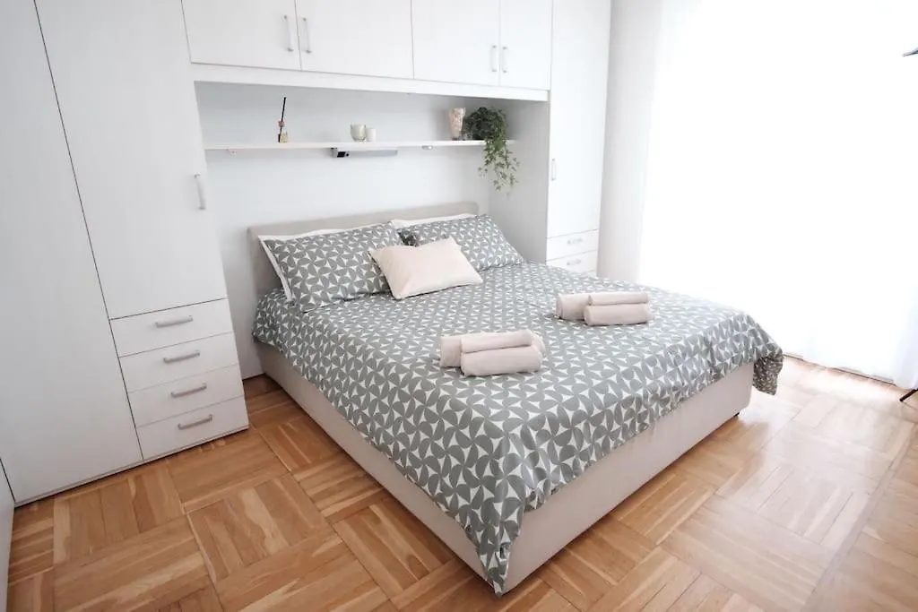 A Due Passi Dal Mare Apartment Bordighera